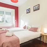 Spacious 4bdr River View