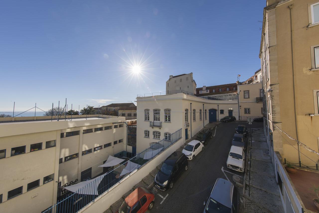 Spacious 4bdr River View Apartamento *