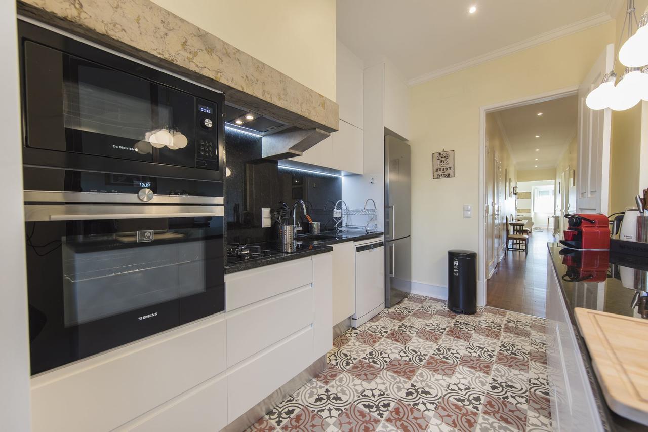 Spacious 4bdr River View Apartamento Lisboa