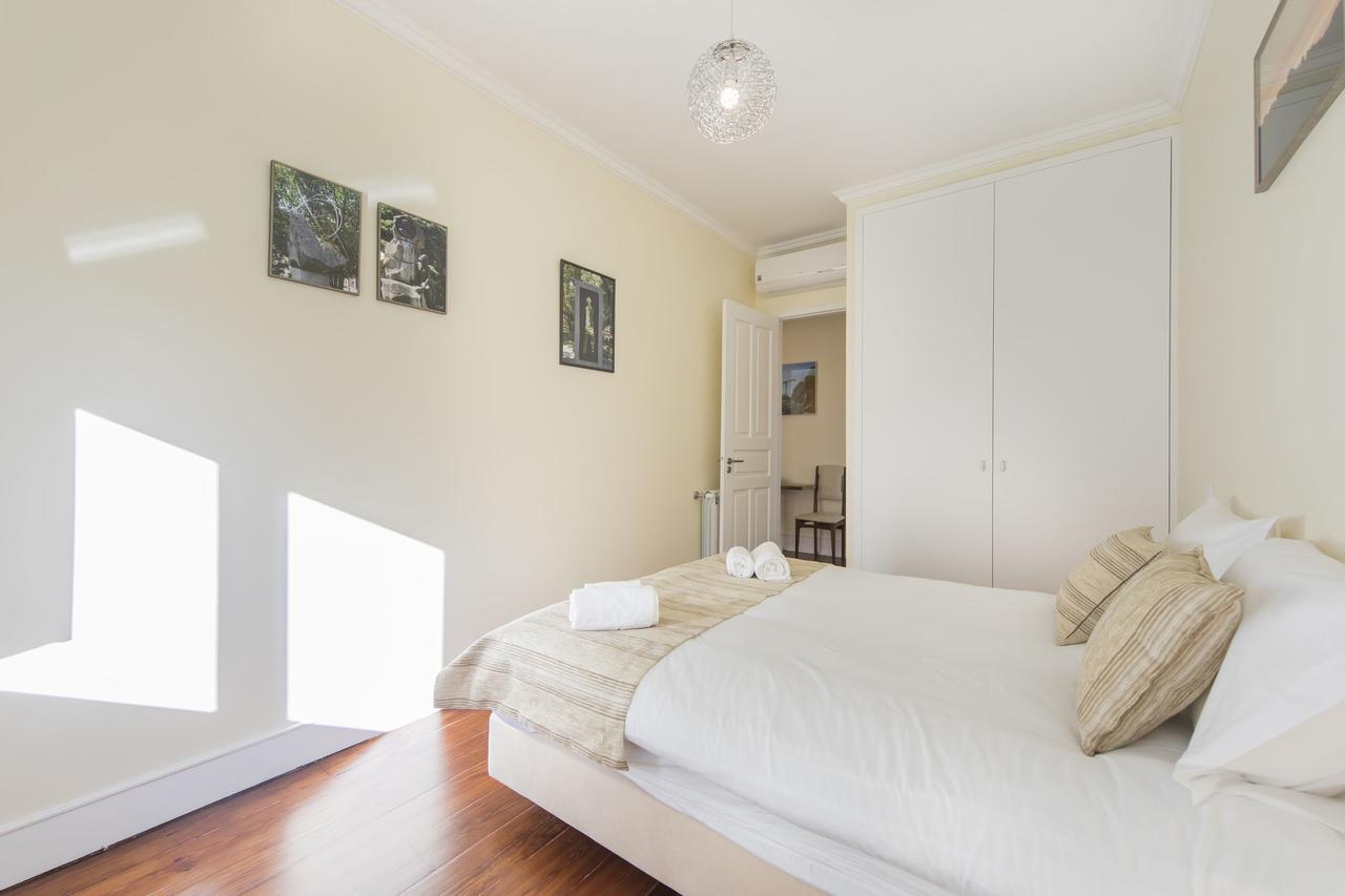 Spacious 4bdr River View Apartamento *
